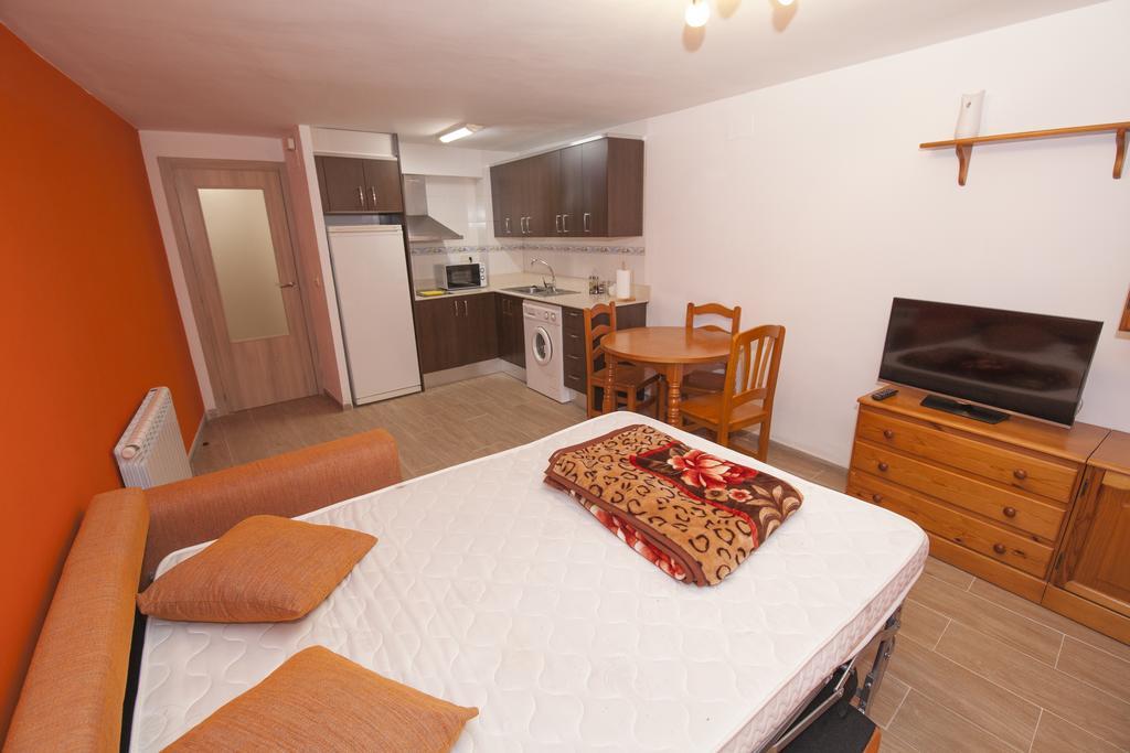 Apartamentos Prades Морела Екстериор снимка
